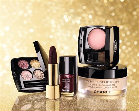 chanel maquillage noël 2023|Chanel makeup collection.